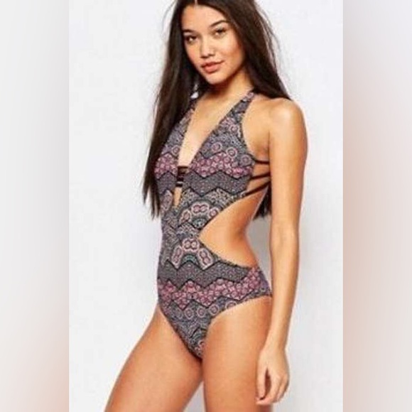 Abercrombie & Fitch Swimsuit One Piece Strappy Cut Out Monokini XS - Picture 6 of 8